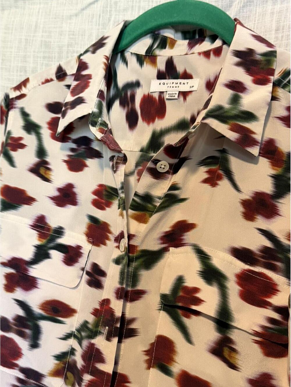Equipment Femme Button Up Shirt Small Multicolor Floral Silk Blouse Corpcore